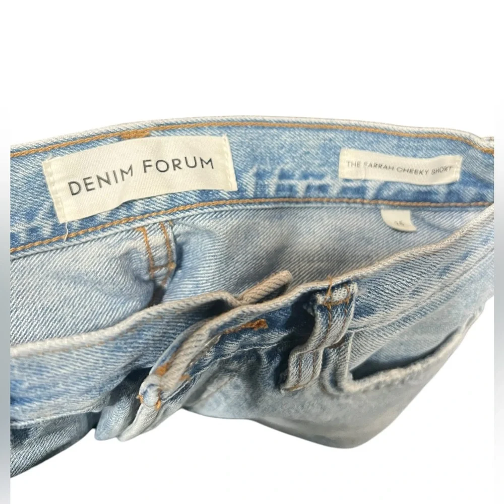 Aritzia Denim Forum Farrah Cheeky Short‎ Cutoff Denim Shorts Light Wash